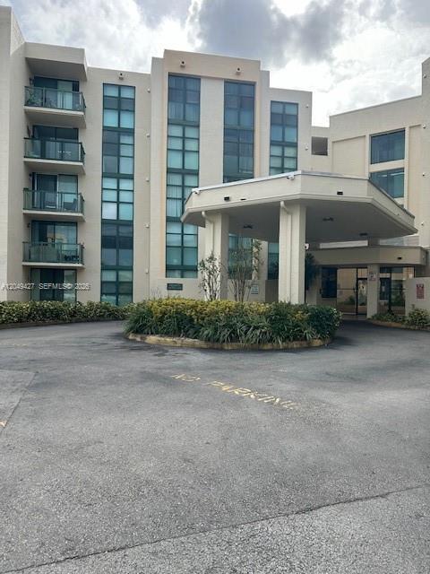 Building Photo - 2055 SW 122nd Ave