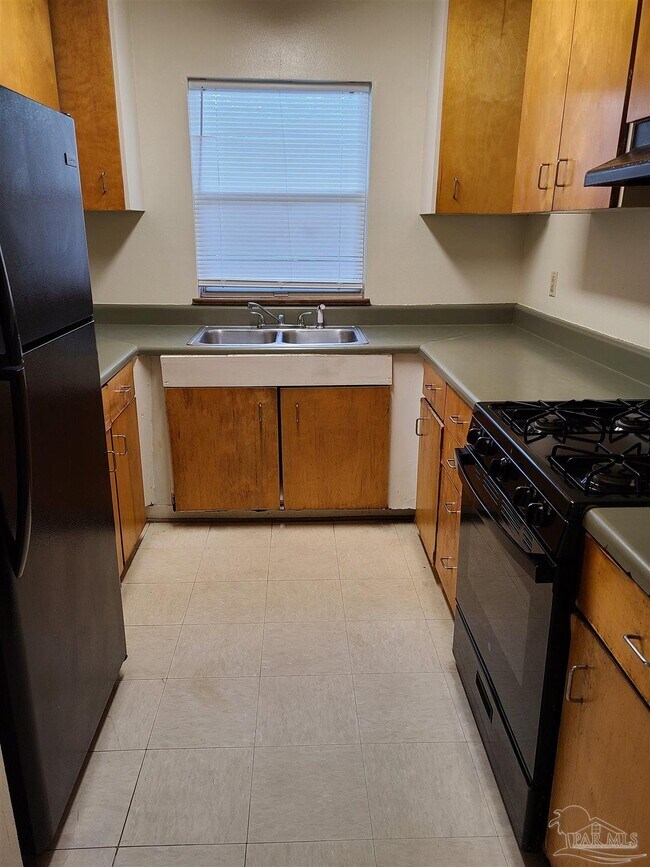 Foto del edificio - 910 E Baars St