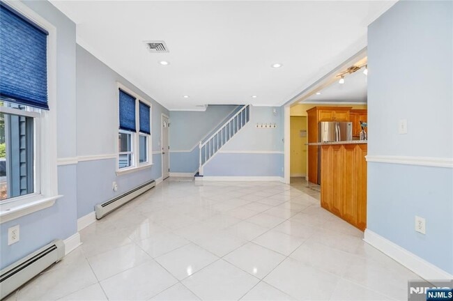 Foto del edificio - 25 Smith Ave