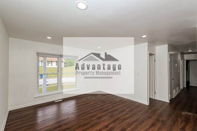 Foto del edificio - 1455 Helen Ln SW
