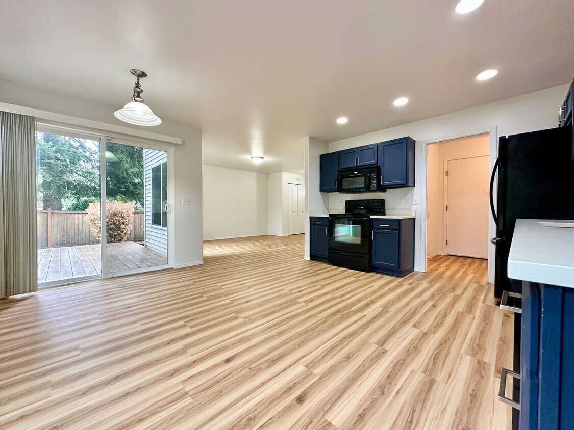 Primary Photo - Beautifully Updated 3-Bedroom Home for Lea...