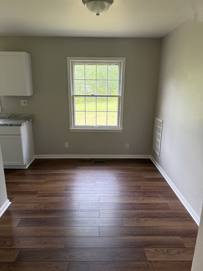 Foto del edificio - 8909 Brandywyne Dr
