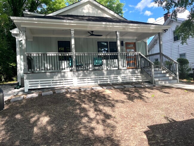 Building Photo - 1025 Moreland Ave