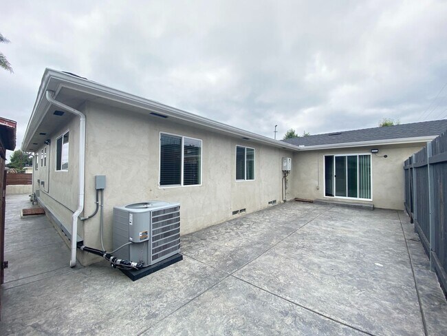 Foto del edificio - Large House, Great for Big Group! Close to...