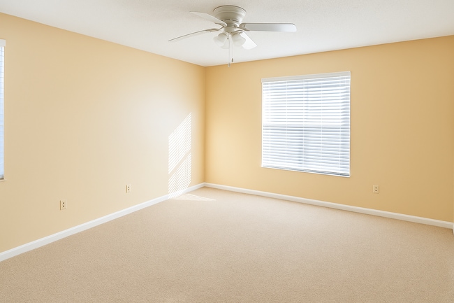 Photo - 1915 E Central Blvd Townhome