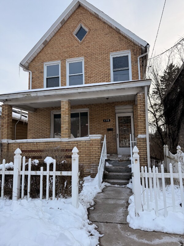 Foto del edificio - 179 6th Ave