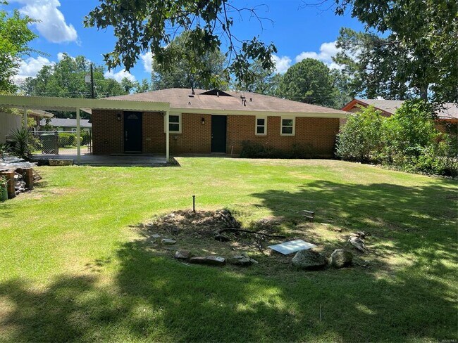 Foto del edificio - 4413 Guilford Rd