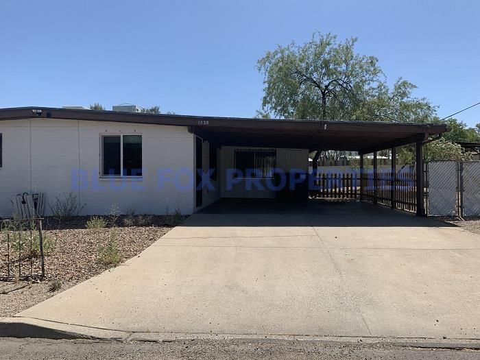 Primary Photo - 1528 N Sycamore Blvd