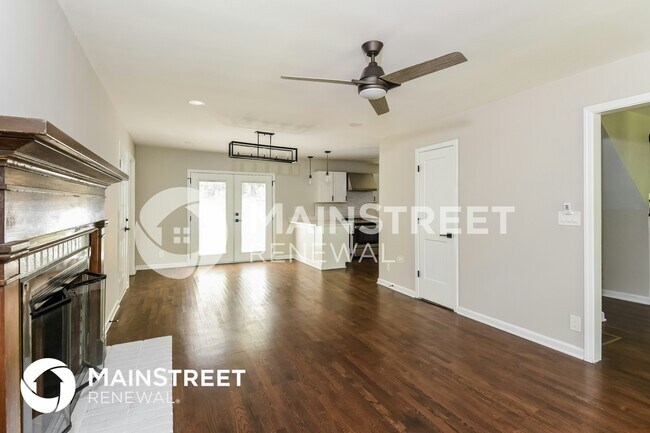 Building Photo - 2730 Cedarbrook Dr