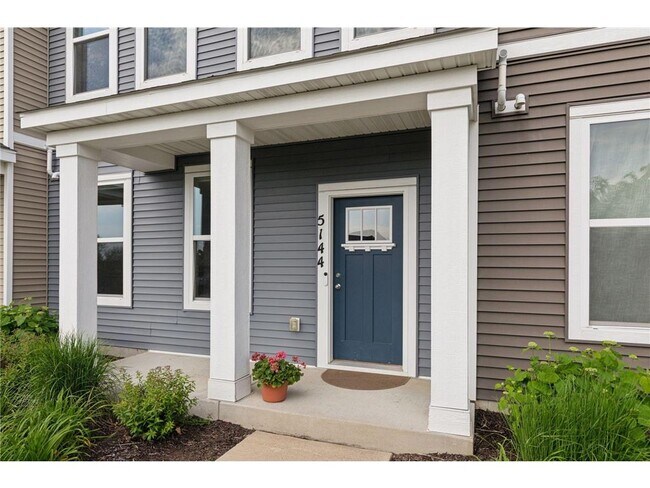 Foto del edificio - 514x Hampton St NE