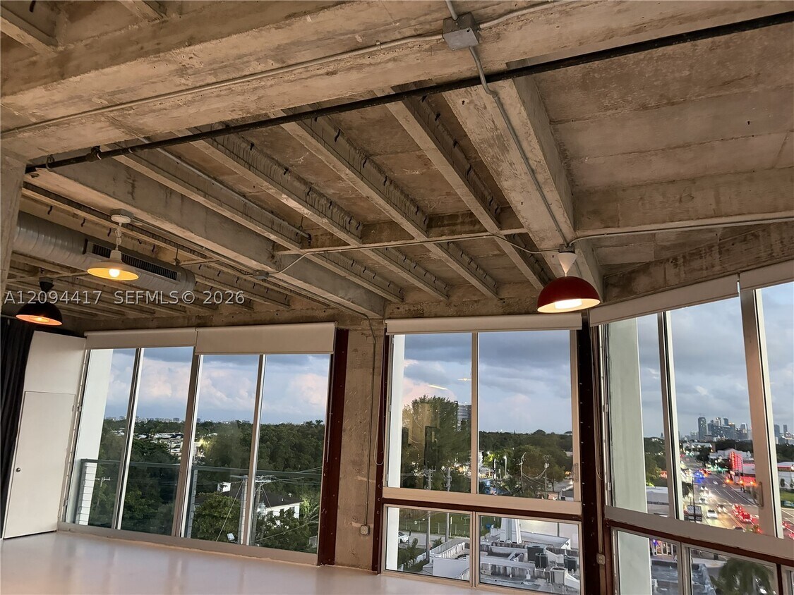Building Photo - 8101 Biscayne Blvd