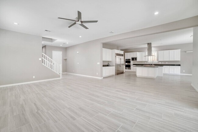 Building Photo - **SOLAR PANELS** POOL & SPA** 4 BEDROOMS. ...