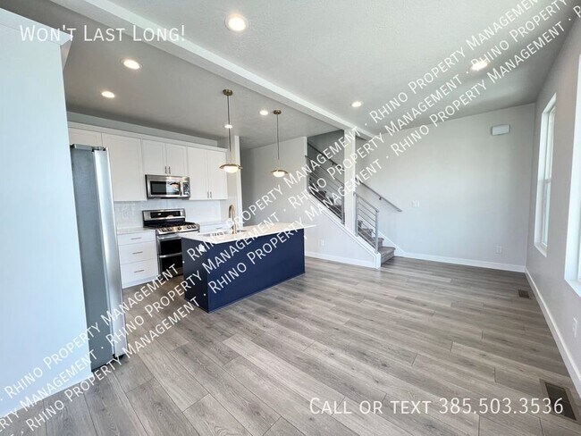 Foto del edificio - 3 Bedroom/2.5 Bathroom townhome in Daybreak