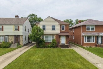 Building Photo - 2416 Warrensville Center Rd