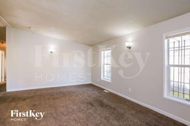 Foto del edificio - 5650 Askew Ave