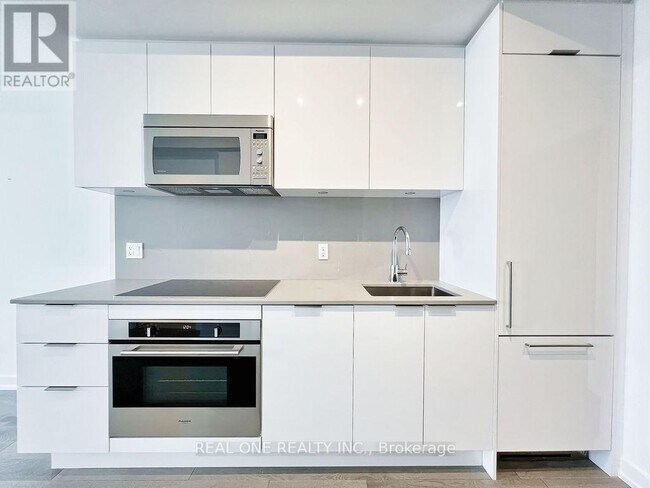 Building Photo - 20 Lombard St