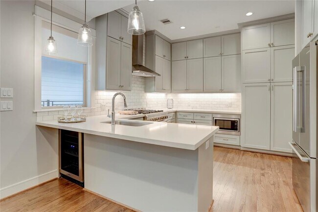 Foto del edificio - 826 Dorothy St