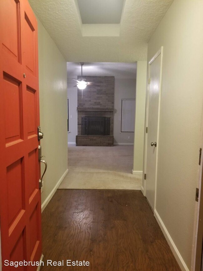 Building Photo - 4 br, 2 bath House - 4017 Eagle Way