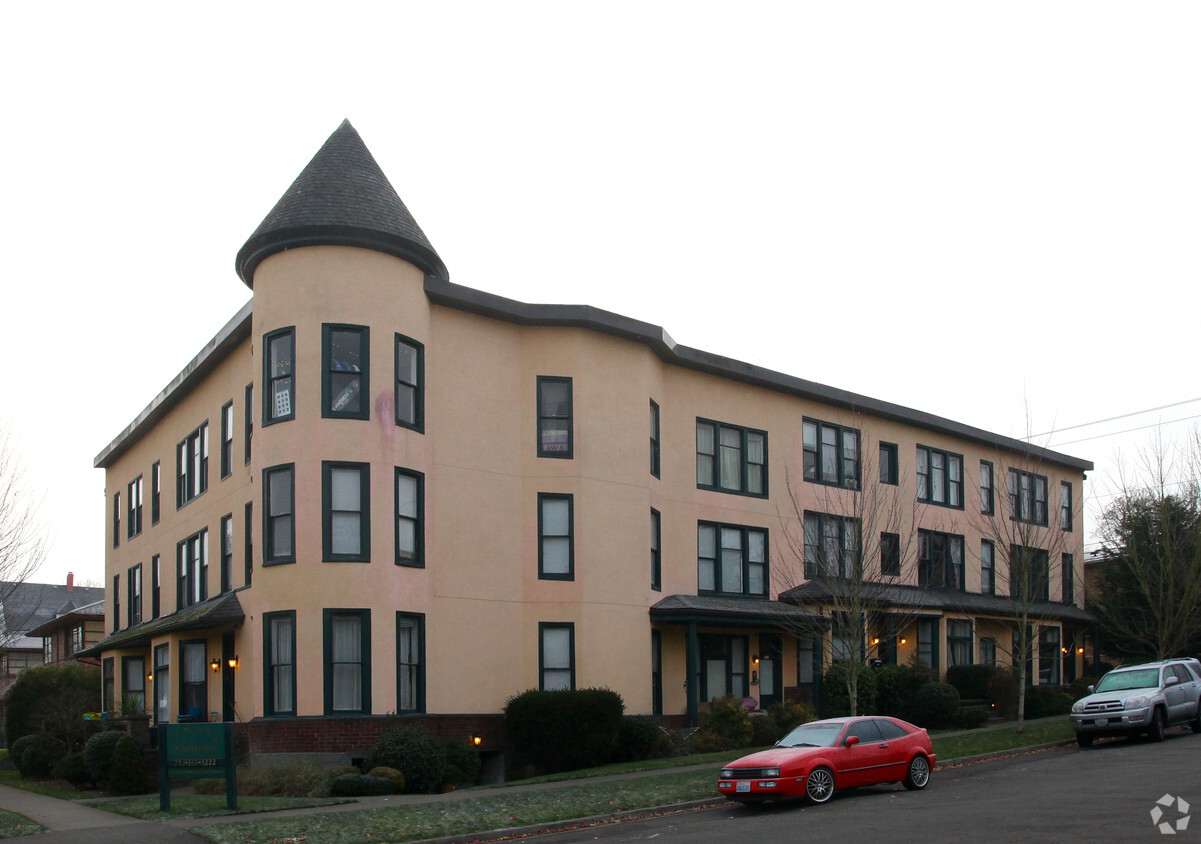 Primary Photo - New York Apartments