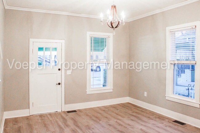 Building Photo - Absolutely Adorable Westport Hideaway!!!