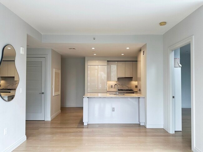 Foto del edificio - 135 Seaport Blvd