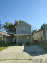 Building Photo - 1331 S 17th St