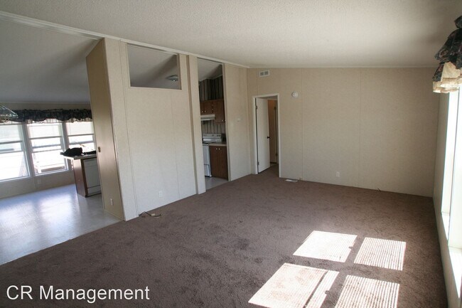Building Photo - 3 br, 2 bath House - 2747 Olivine St.