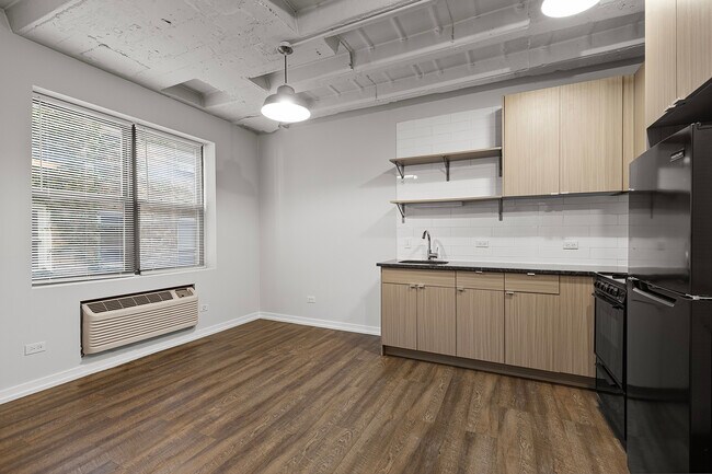 Foto del edificio - 5718 N Winthrop Ave