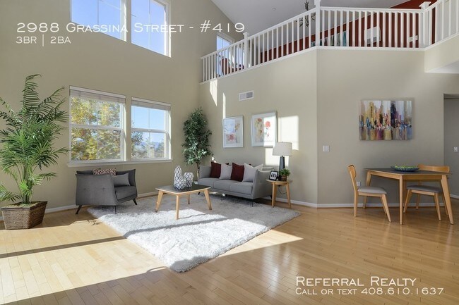 Building Photo - 2988 Grassina St