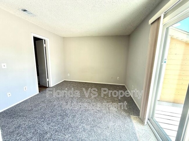 Building Photo - 206 Watts Ln