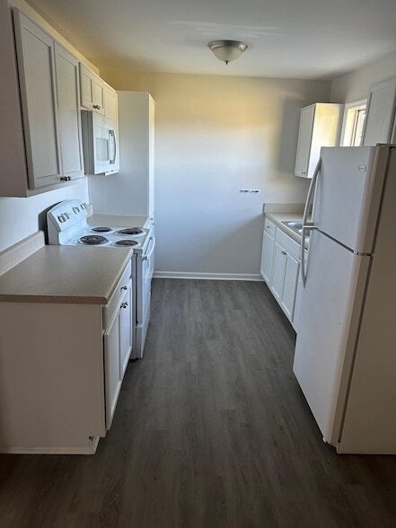 Foto del edificio - 3622 S Lakewood Dr