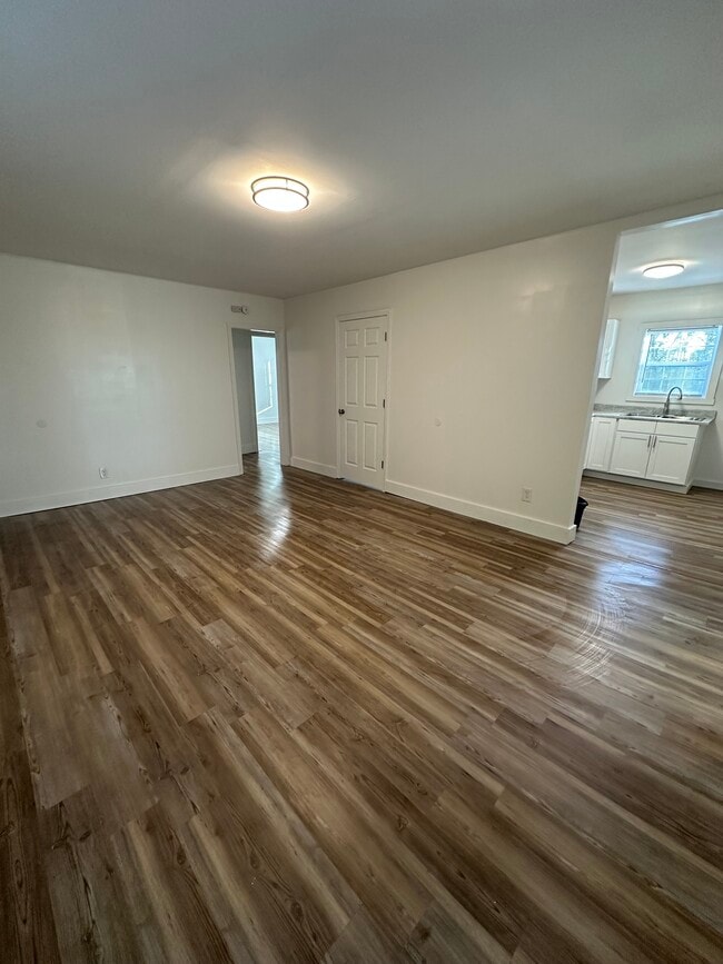 Foto del edificio - 221 Adamsville Ct