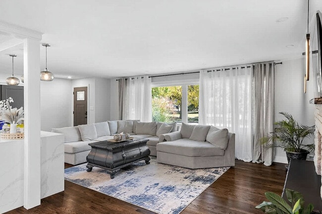 Foto del edificio - 7018 Le Claire Ave