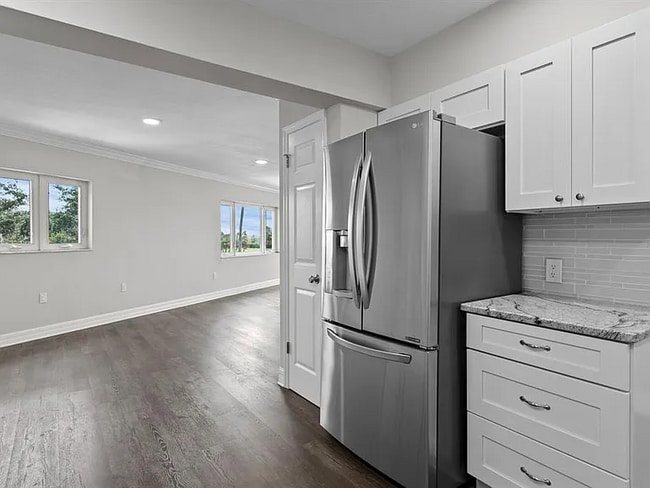 Foto del edificio - 1200 N Shore Dr NE