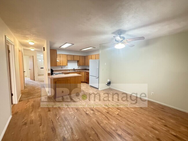 Foto del edificio - Quiet 2 bed, 2 bath townhome in the heart ...