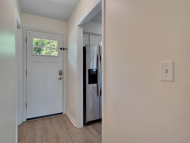 Building Photo - 2715 Blair stone Ln