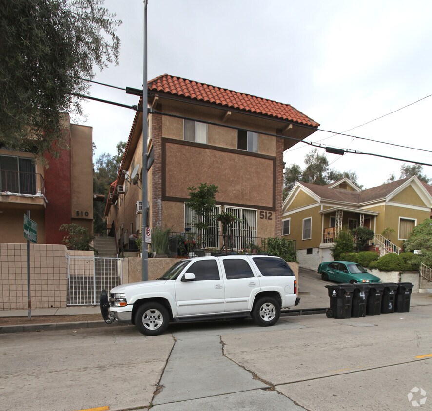 Building Photo - 512 Solano Ave