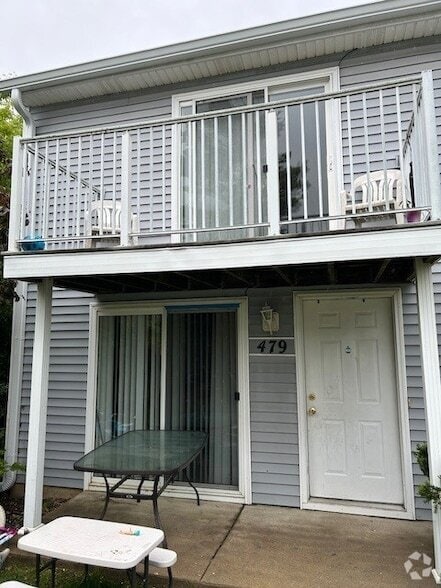 Building Photo - 479 Meadow Green Ln