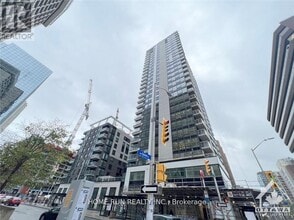 Building Photo - 340 Queen St