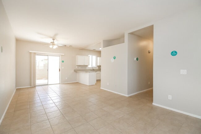 Building Photo - 2300 E Magma Rd