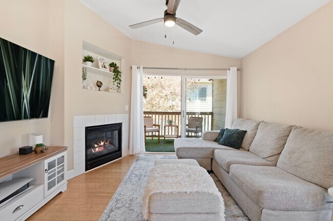 Foto del edificio - Best 2 Bed, 2 Bath Condo in Willow Ranch.