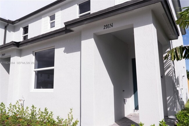 Building Photo - 27651-27155 CT