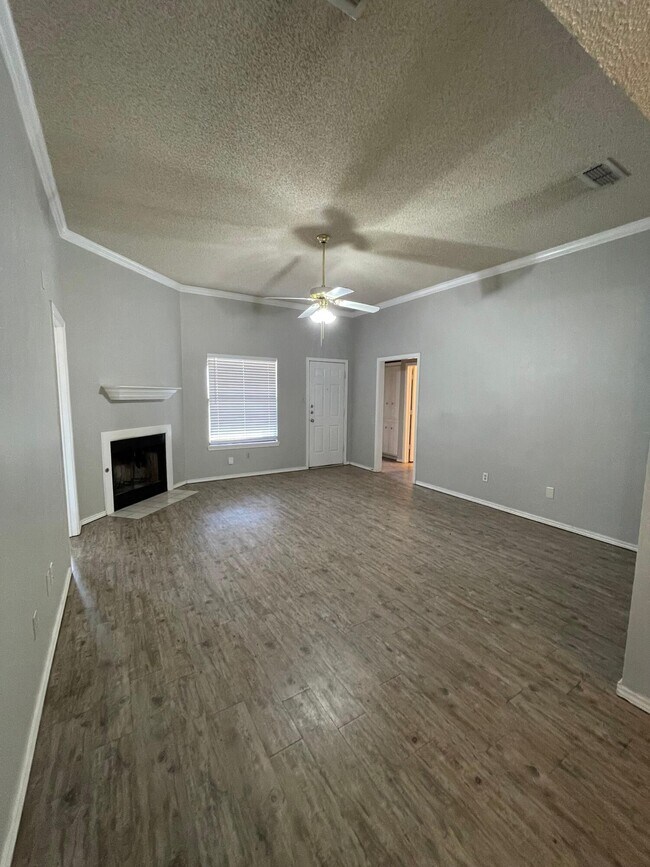 Building Photo - 2104 91st St