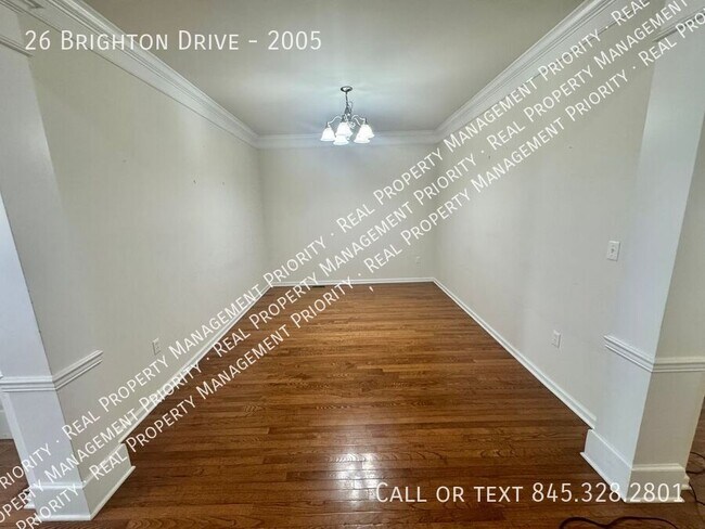 Foto del edificio - 26 Brighton Dr