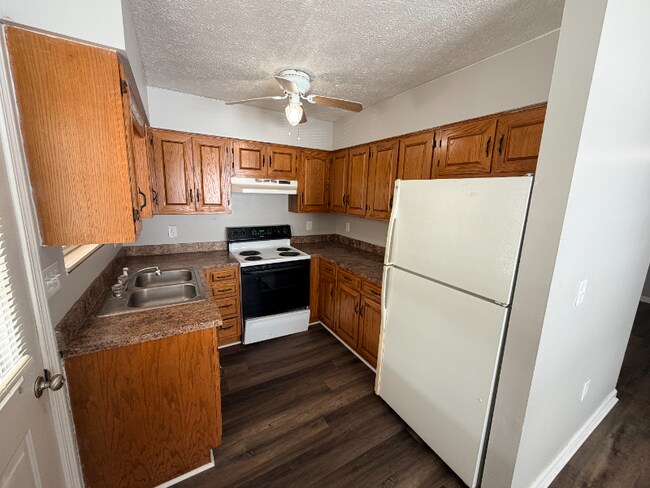 Foto del edificio - 8425 Shell Ln NW