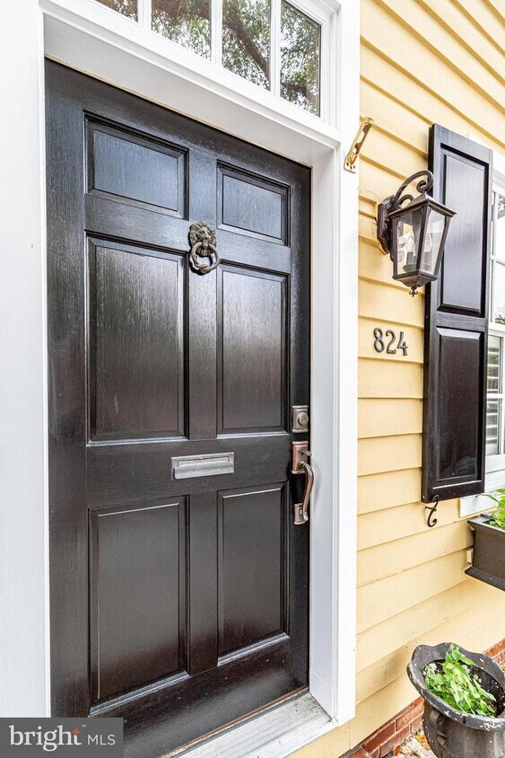 Foto principal - 824 Duke St