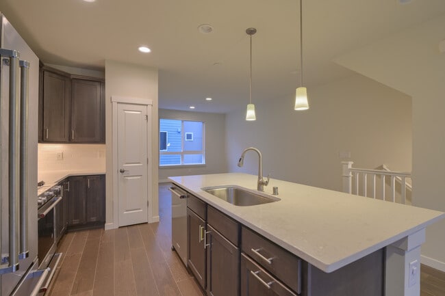 Building Photo - 14661 36th Ct NE