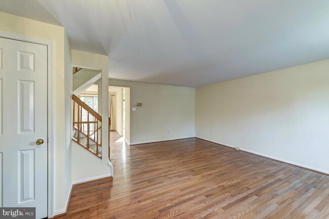 Photo - 9031 Lee Hwy Townhome