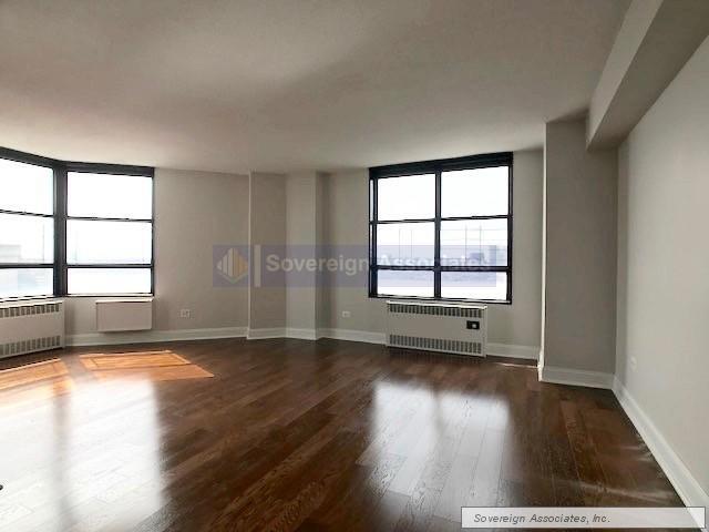 Foto principal - 3333 Broadway