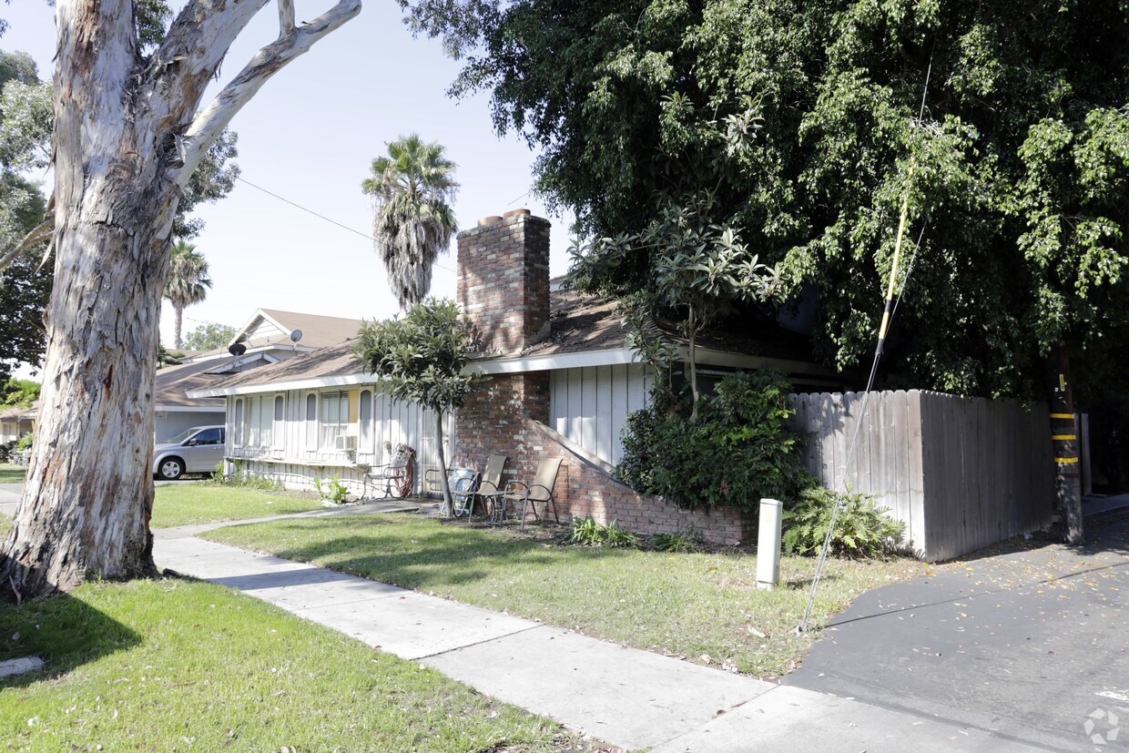 Building Photo - 15551 Pasadena Ave